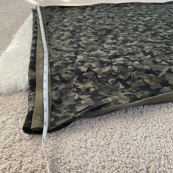 Lululemon Vinyasa Scarf Mystical Jungle Fatigue Green Black - Picture 6 of 6